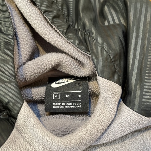 Nike Fleece Hoodie - Picture 3 of 5
